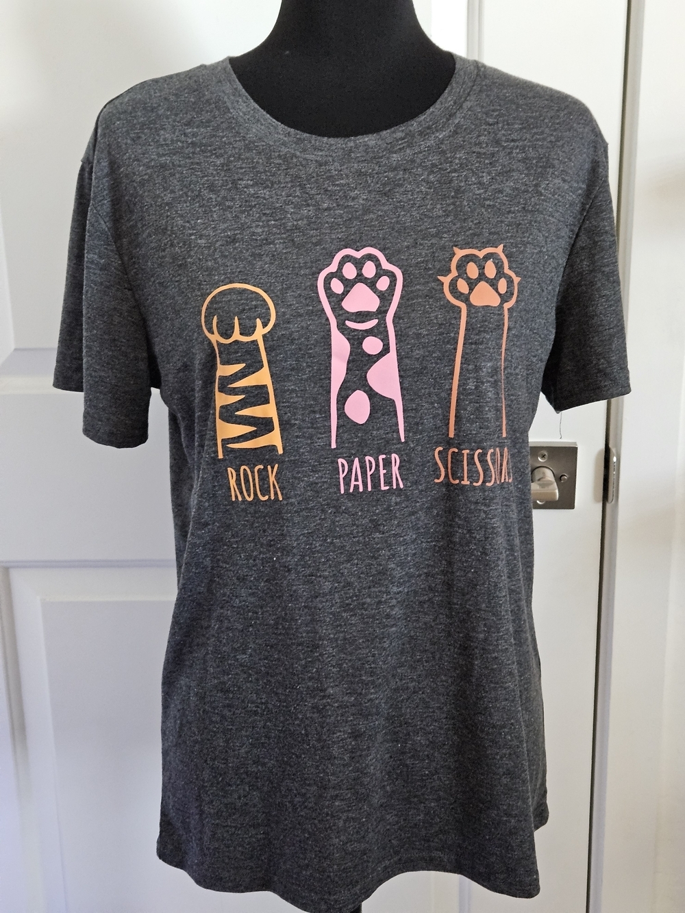 Novelty Rock Paper Scissors Funny Cat Paw Graphic T-Shirt Gray Size Small